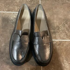 Banana Republic Bronze Leather Penny Loafers Size 9